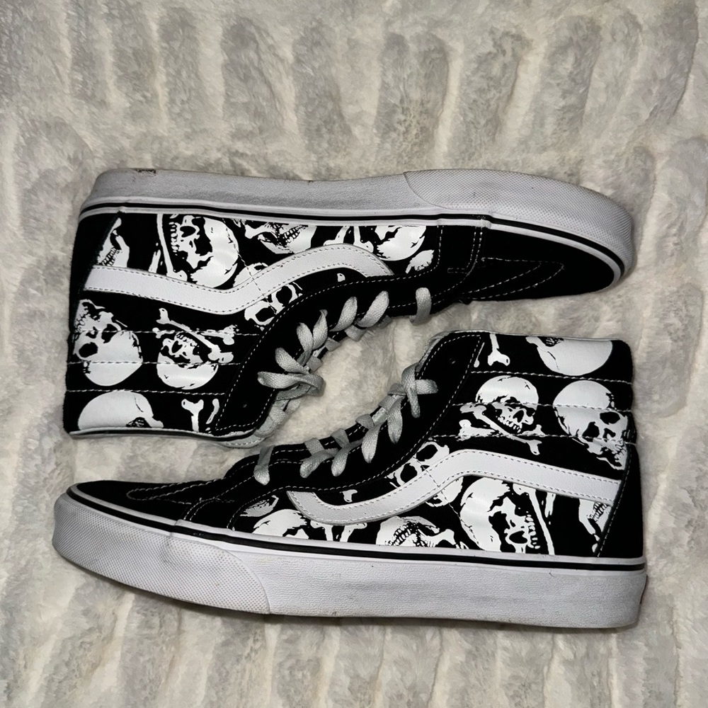 Vans SK8 Hi Skull & Crossbones Sz 11